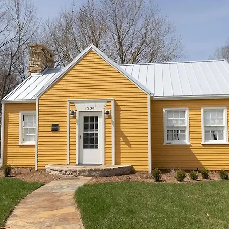 The Marigold Cottage In Augusta, Mo